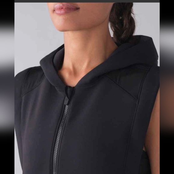 Lululemon Re-Form Vest size 6 - Picture 9 of 9